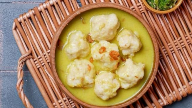 satu mangkok celimpungan makanan khas palembang